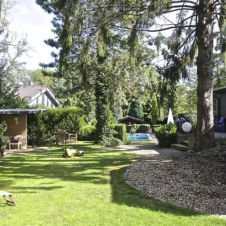 Am Oppspring מלון מולהיים אן דר רור