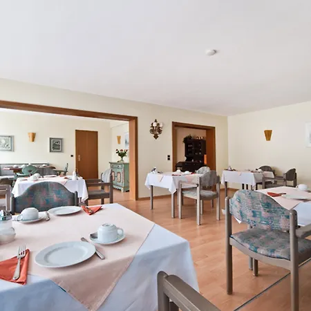 Am Oppspring 3* מולהיים אן דר רור